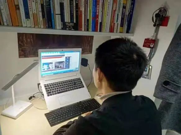 d.jpg 图片
